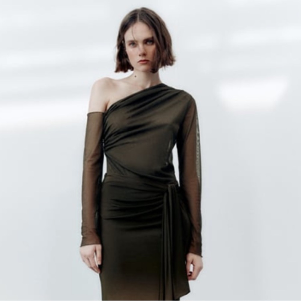 Zara: Asymmetric tulle bodysuit. Size: Small